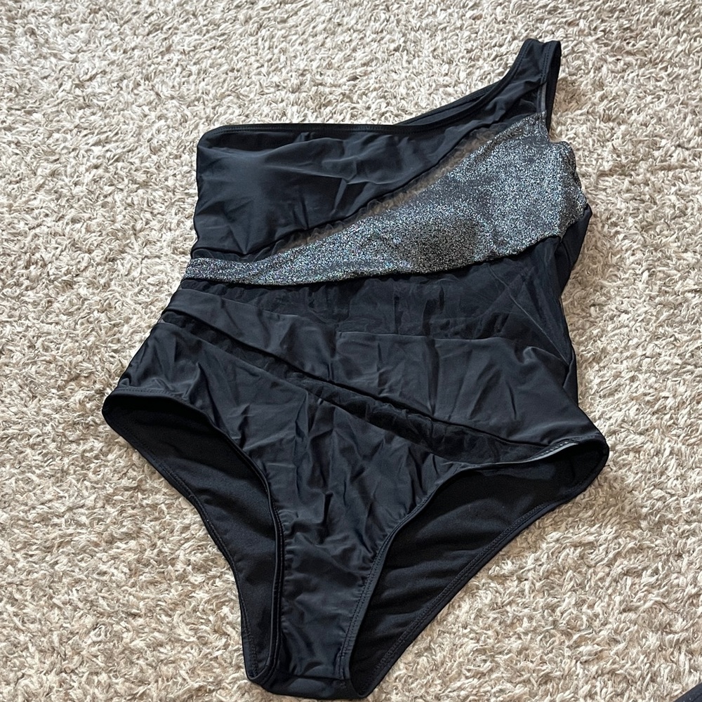 NWOT Chic Black and Silver One-Shoulder Swimsuit